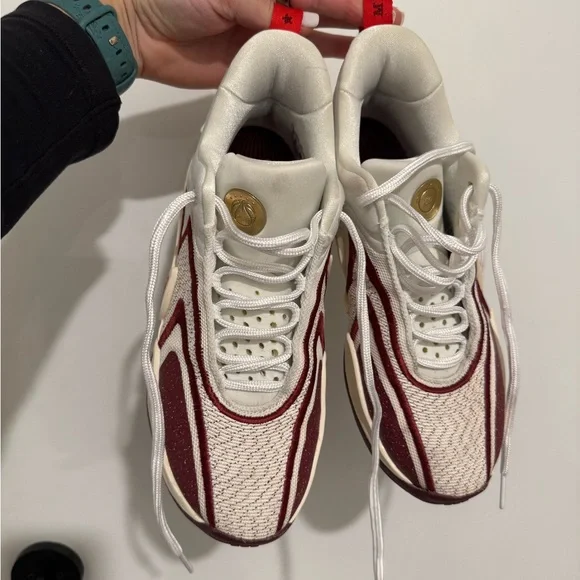 Nike Cosmic Unity 2 Sisterhood Sneakers - Picture 10 of 15